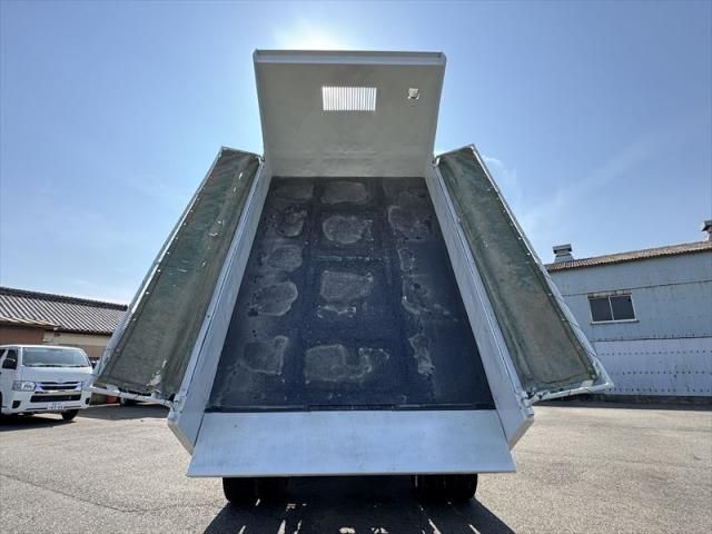 MITSUBISHI FUSOU FIGHTER 2015 Image 31