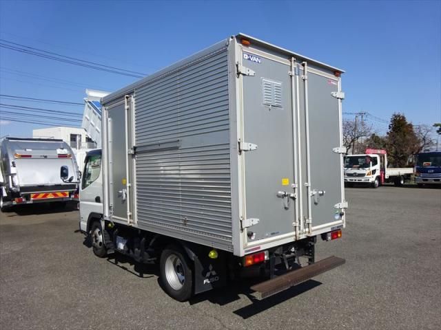 MITSUBISHI CANTER 2013 Image 31