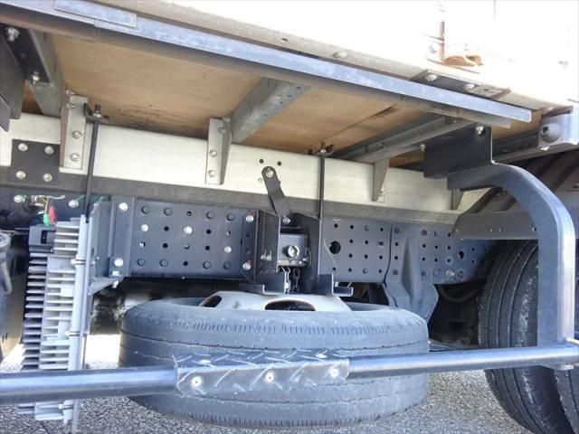 MITSUBISHI CANTER 2013 Image 31