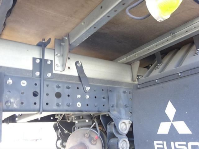 MITSUBISHI CANTER 2013 Image 31