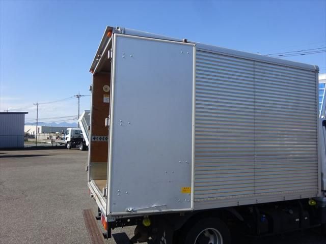 MITSUBISHI CANTER 2013 Image 31