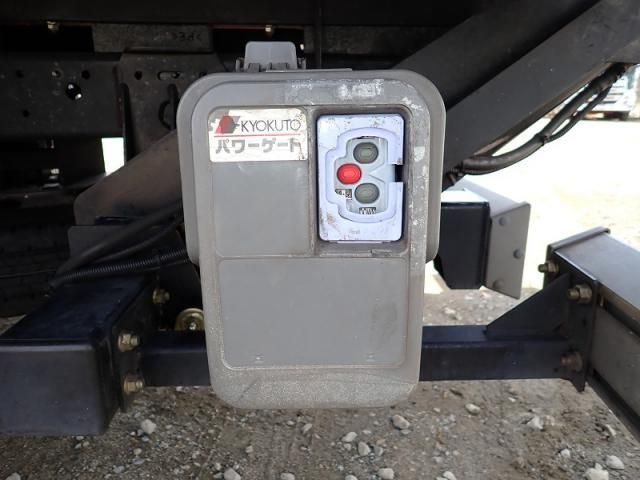 MITSUBISHI CANTER 2003 Image 31