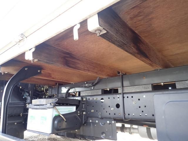 MITSUBISHI CANTER 2003 Image 31