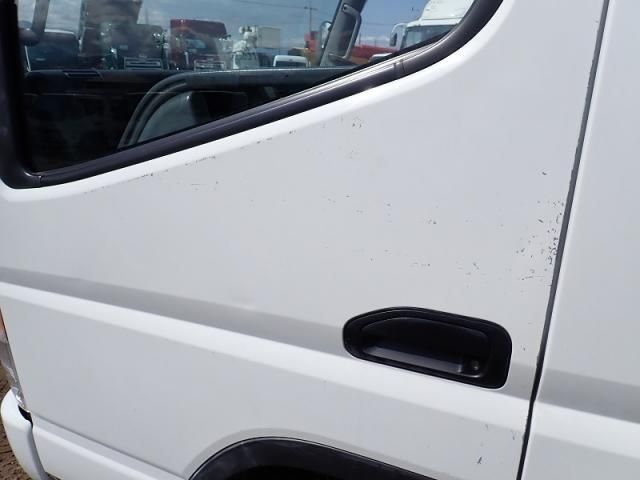 MITSUBISHI CANTER 2003 Image 31