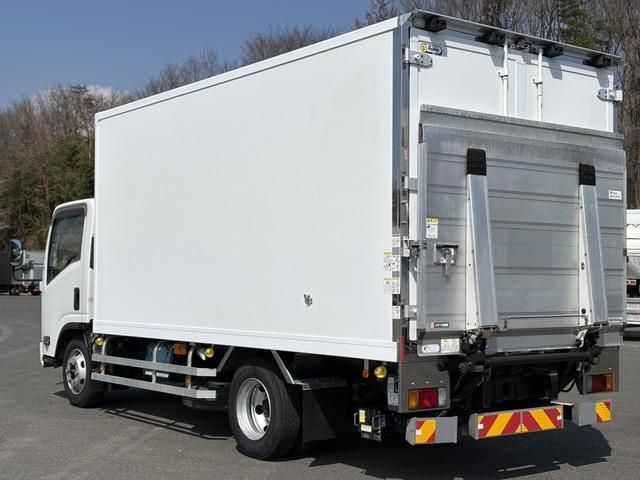 ISUZU ELF 2016 Image 31