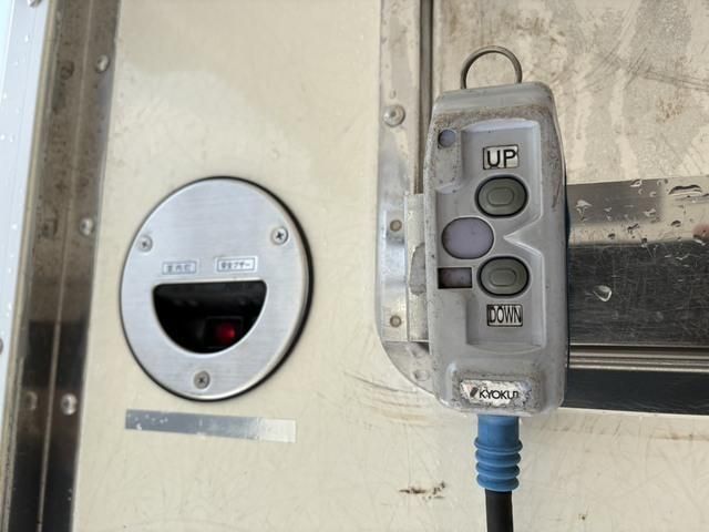 ISUZU ELF 2016 Image 31