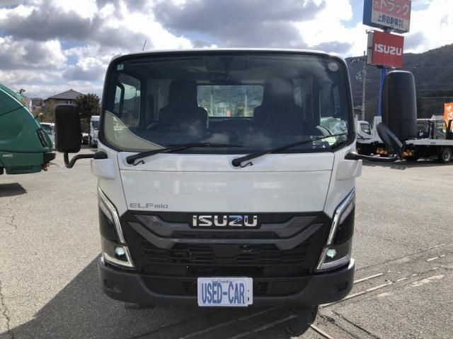 ISUZU ELF 2025 Image 31