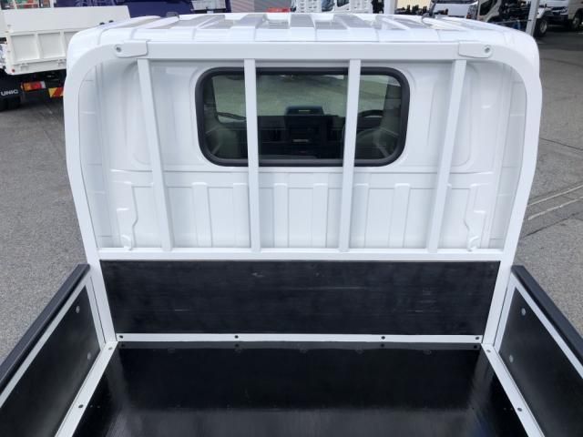 ISUZU ELF 2025 Image 31