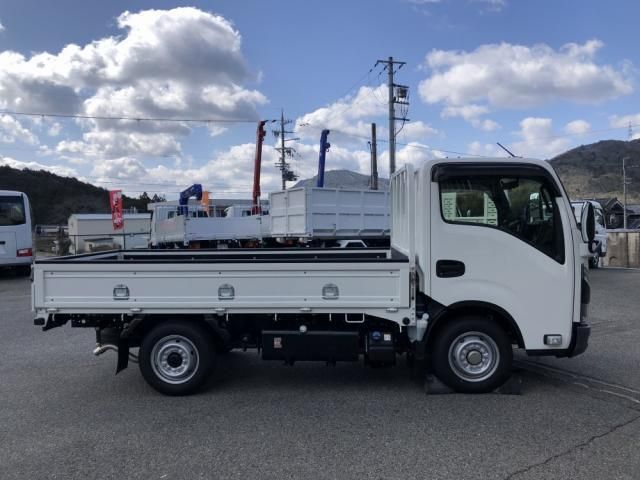 ISUZU ELF 2025 Image 31