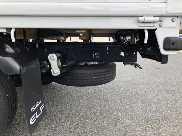 ISUZU ELF 2025 Image 31