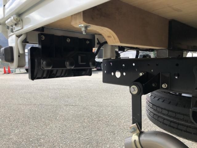 ISUZU ELF 2025 Image 31