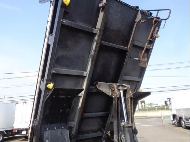 MITSUBISHI FUSOU FIGHTER 2021 Image 31