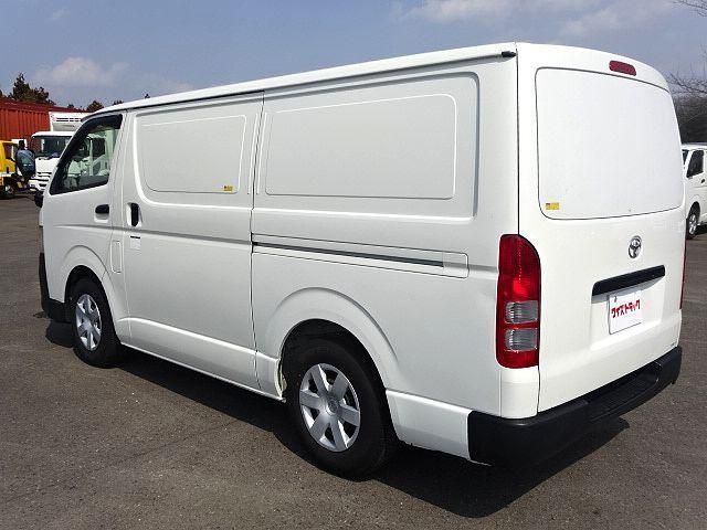 TOYOTA HIACE 2013 Image 31