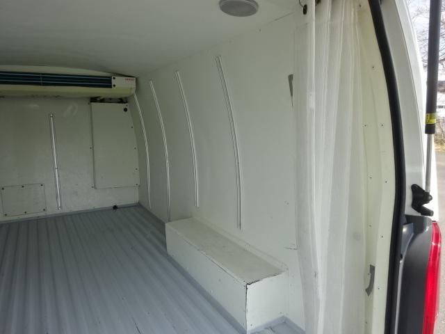TOYOTA HIACE 2013 Image 31