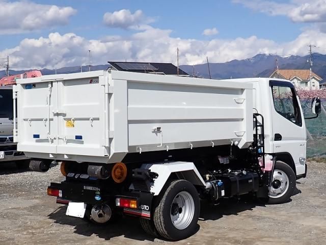 MITSUBISHI CANTER 2024 Image 31