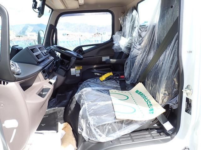 MITSUBISHI CANTER 2024 Image 31