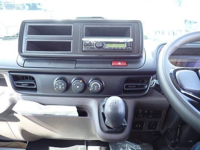 MITSUBISHI CANTER 2024 Image 31