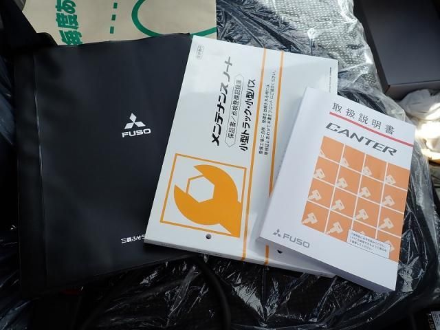 MITSUBISHI CANTER 2024 Image 31