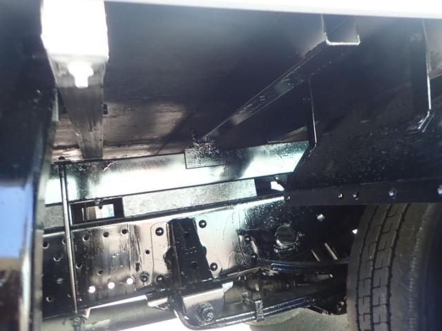 ISUZU ELF 2015 Image 31