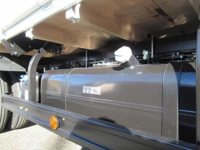 MITSUBISHI CANTER 2025 Image 31