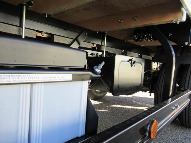 MITSUBISHI CANTER 2025 Image 31