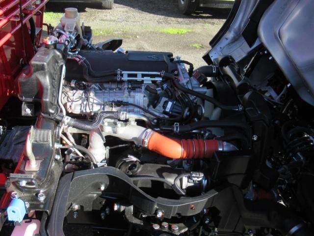 MITSUBISHI CANTER 2025 Image 31