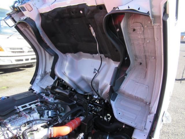 MITSUBISHI CANTER 2025 Image 31