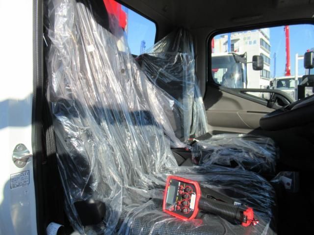 MITSUBISHI CANTER 2025 Image 31