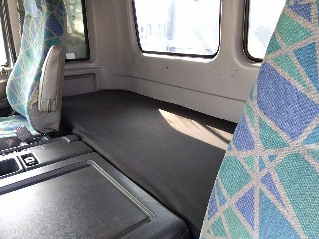 HINO PROFIA 2003 Image 31