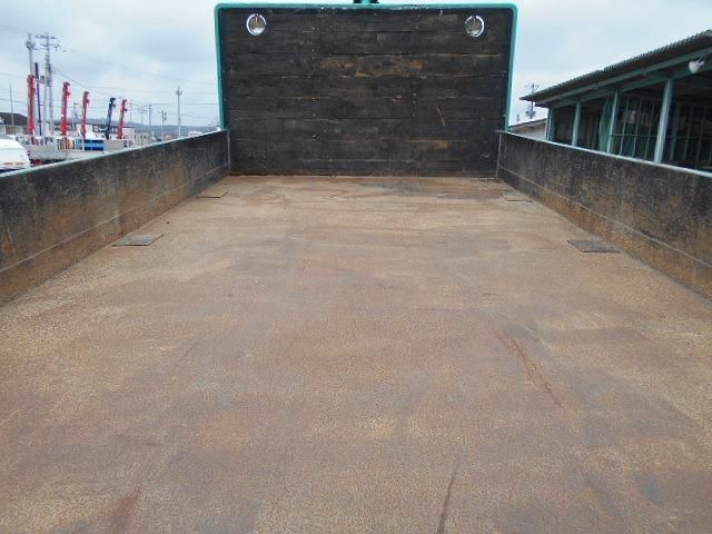 ISUZU FORWARD 2004 Image 31