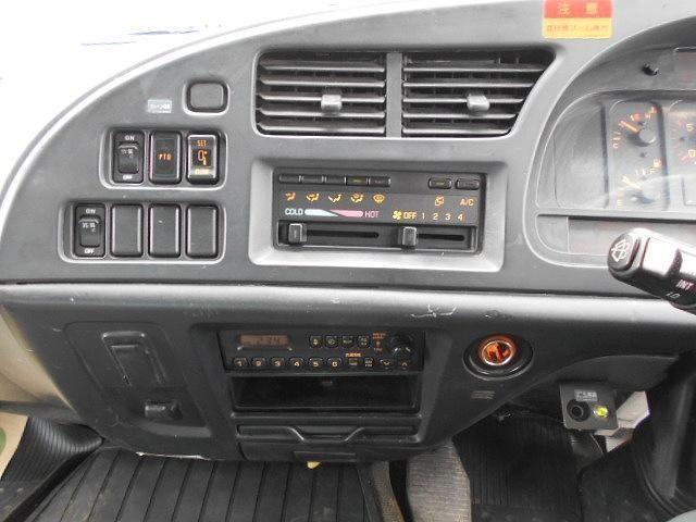 ISUZU FORWARD 2004 Image 31