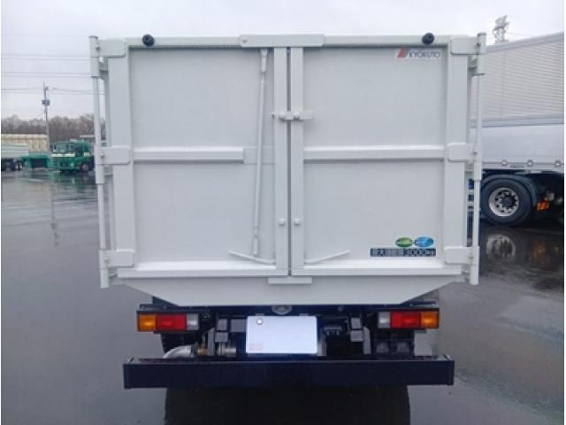 MITSUBISHI CANTER 2025 Image 31