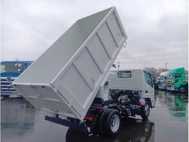 MITSUBISHI CANTER 2025 Image 31