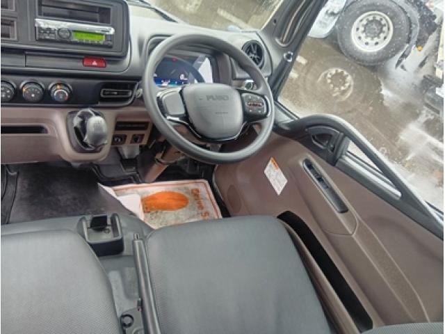 MITSUBISHI CANTER 2025 Image 31