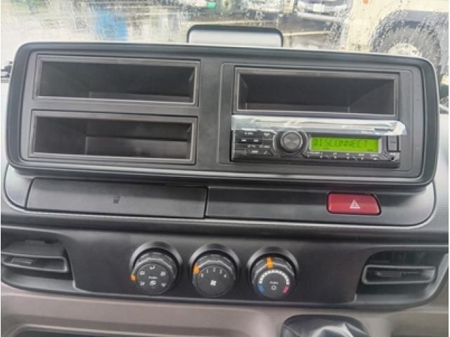 MITSUBISHI CANTER 2025 Image 31