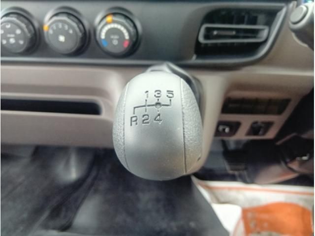 MITSUBISHI CANTER 2025 Image 31