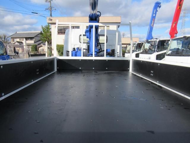 MITSUBISHI CANTER 2025 Image 31