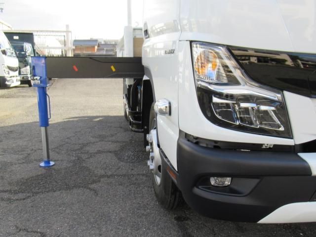 MITSUBISHI CANTER 2025 Image 31