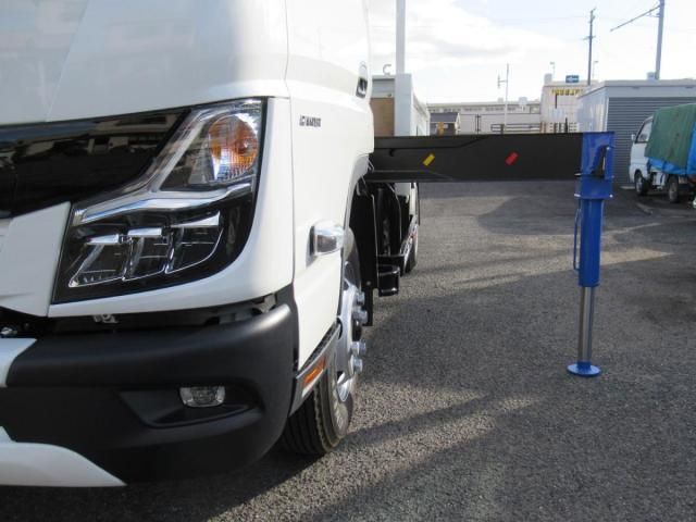 MITSUBISHI CANTER 2025 Image 31