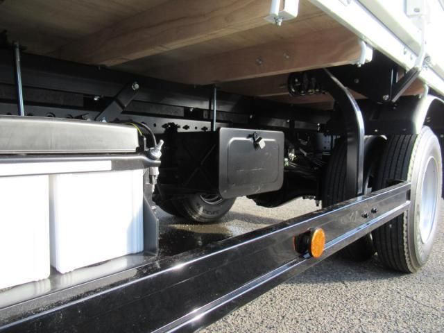 MITSUBISHI CANTER 2025 Image 31