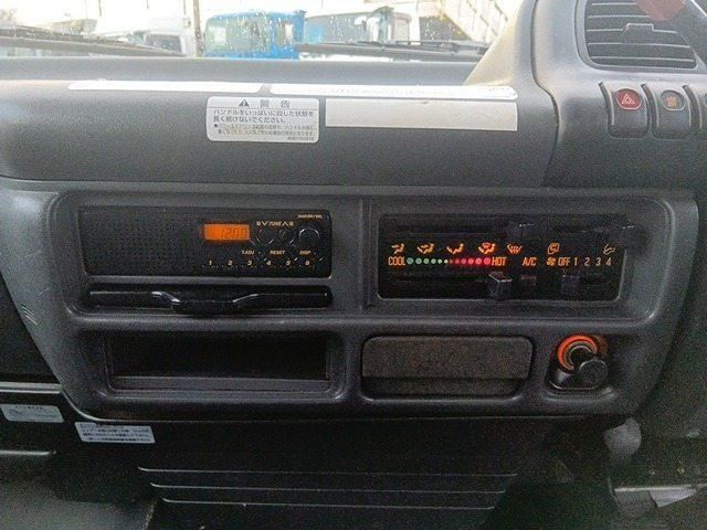 ISUZU ELF 2006 Image 31