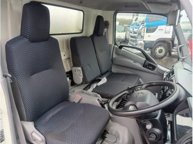 HINO DUTRO 2020 Image 31