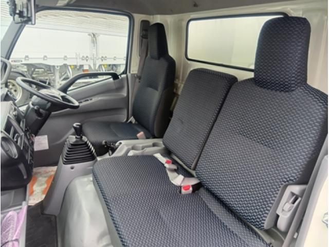 HINO DUTRO 2020 Image 31