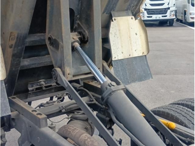 MITSUBISHI CANTER 2013 Image 31