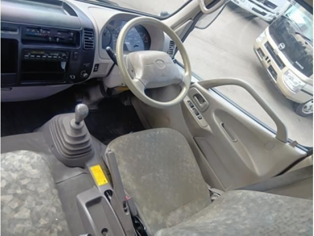 TOYOTA TOYOACE 2010 Image 31