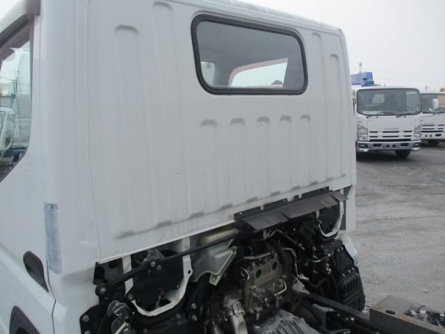 MITSUBISHI CANTER 2015 Image 31