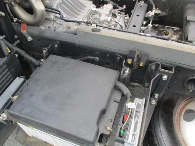 MITSUBISHI CANTER 2015 Image 31