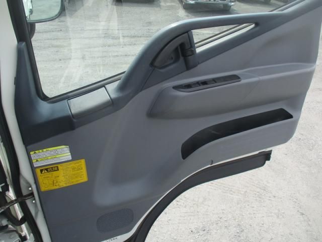 MITSUBISHI CANTER 2015 Image 31