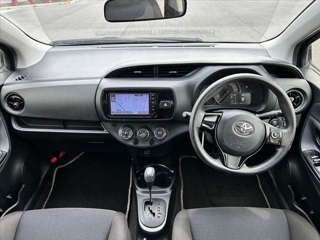 TOYOTA VITZ 2016 Image 31