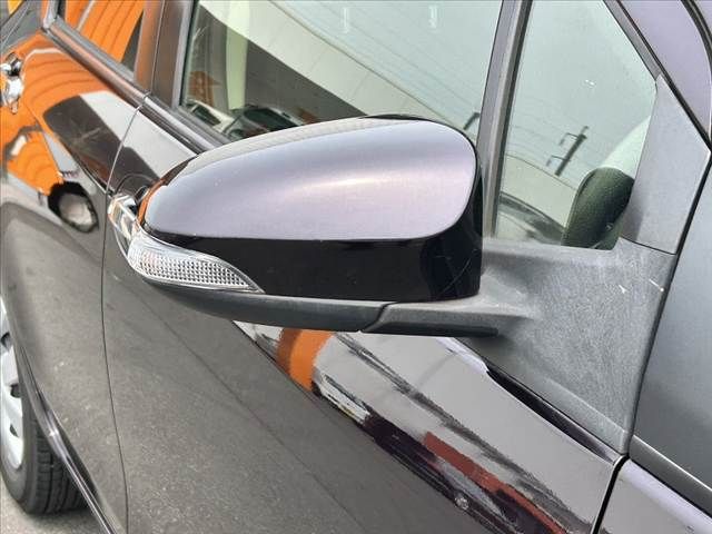 TOYOTA VITZ 2016 Image 31